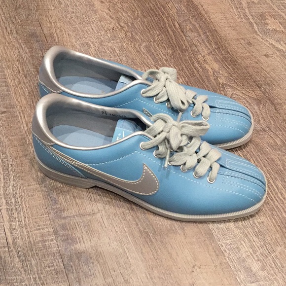 vintage nike bowling shoes